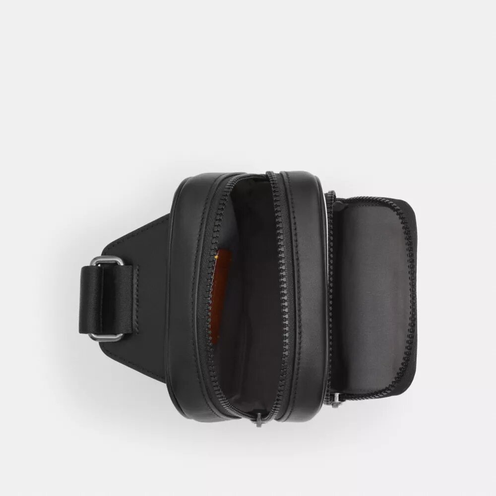 Racer Sling Pack aus Signature Canvas
