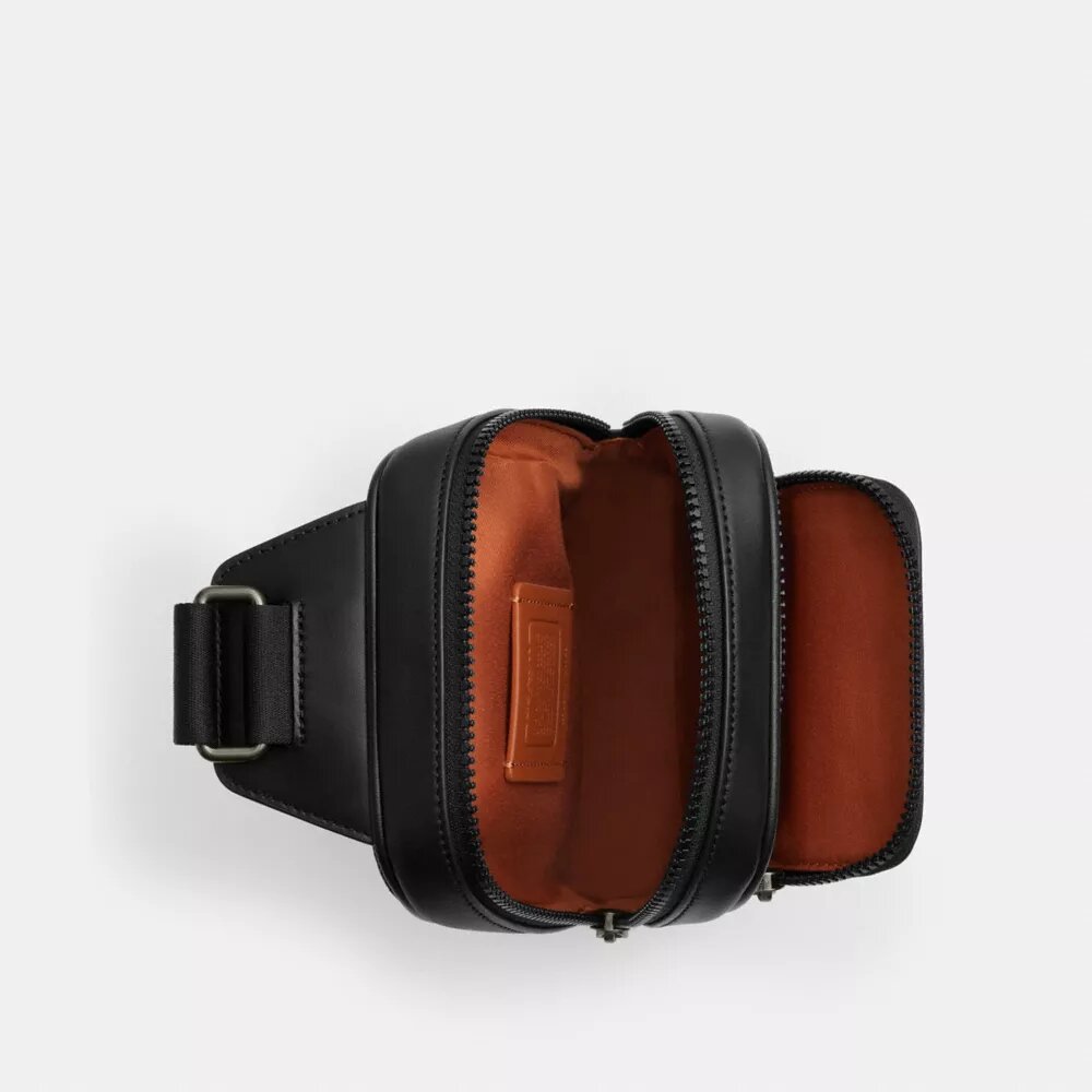 Racer Sling Pack aus Signature Canvas