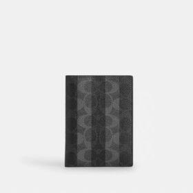 Reisepass- und Kartenetui aus Signature Canvas mit Streifen