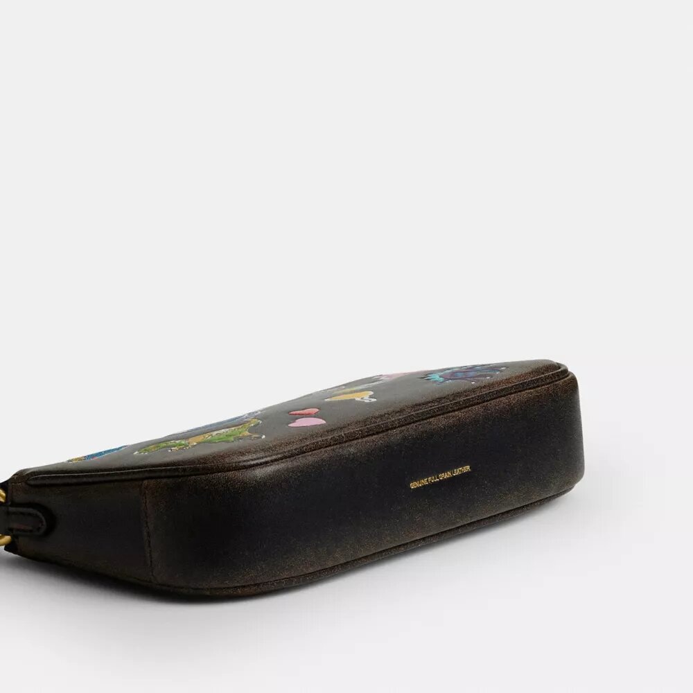 Rexy 10. Geburtstag – „Plaza“-Tasche 18 in „Loved Leather“ mit Aufkleber-Print