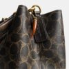 Rowan-Beuteltasche aus „Loved“ Signature Canvas mit Anhängern
