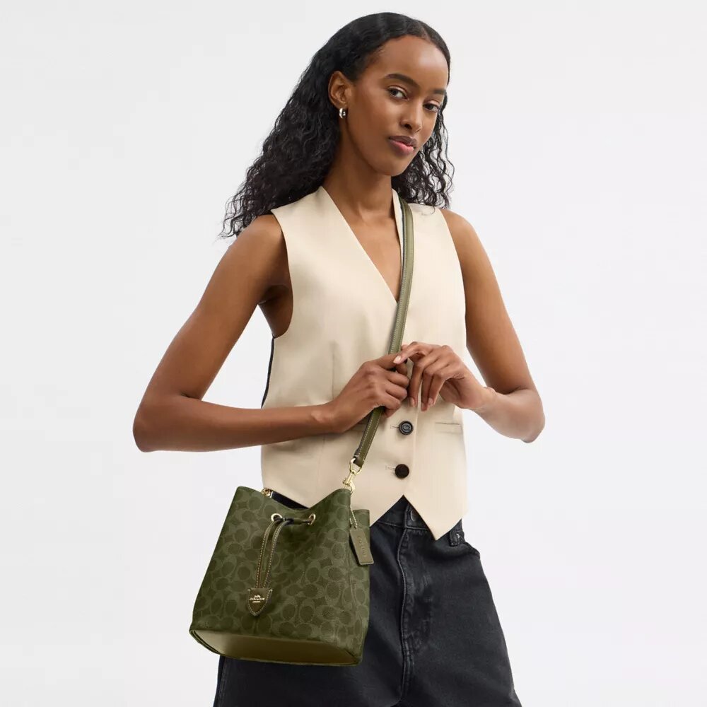 Rowan-Beuteltasche aus Signature Canvas
