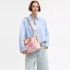 Rowan Große Satchel-Tasche aus Signature Canvas mit Anhängern
