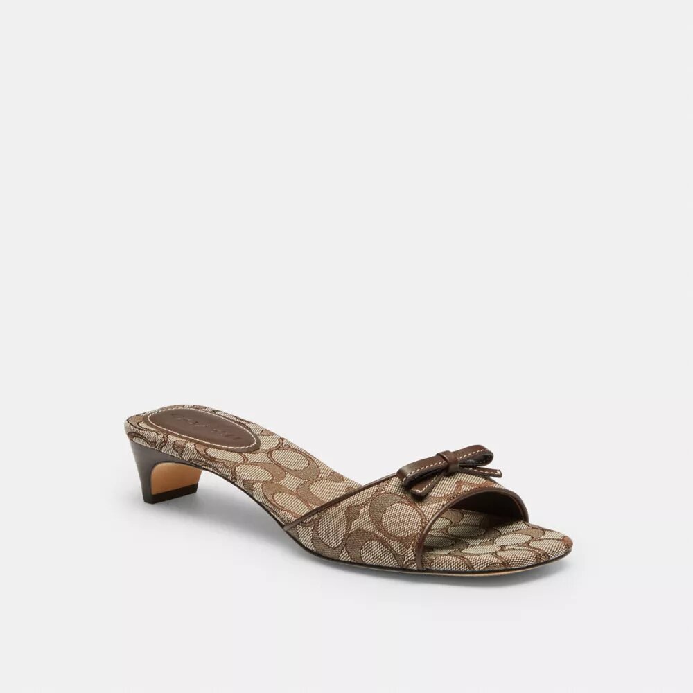 Sandalette mit Schleife und Kitten-Absatz aus charakteristischem Jacquard