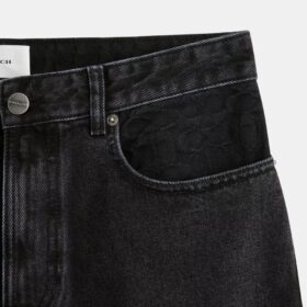 Schwarze Taper-Jeans aus Bio-Baumwolle