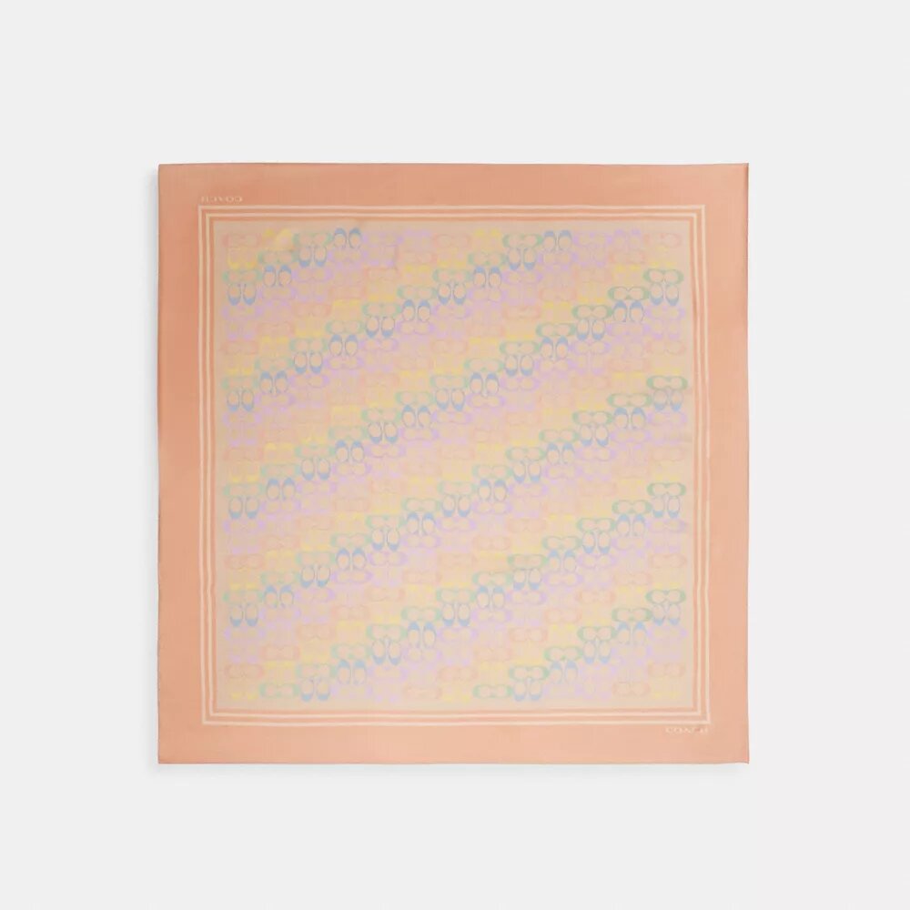 Seiden-Quadratschal mit charakteristischem Regenbogen-Print