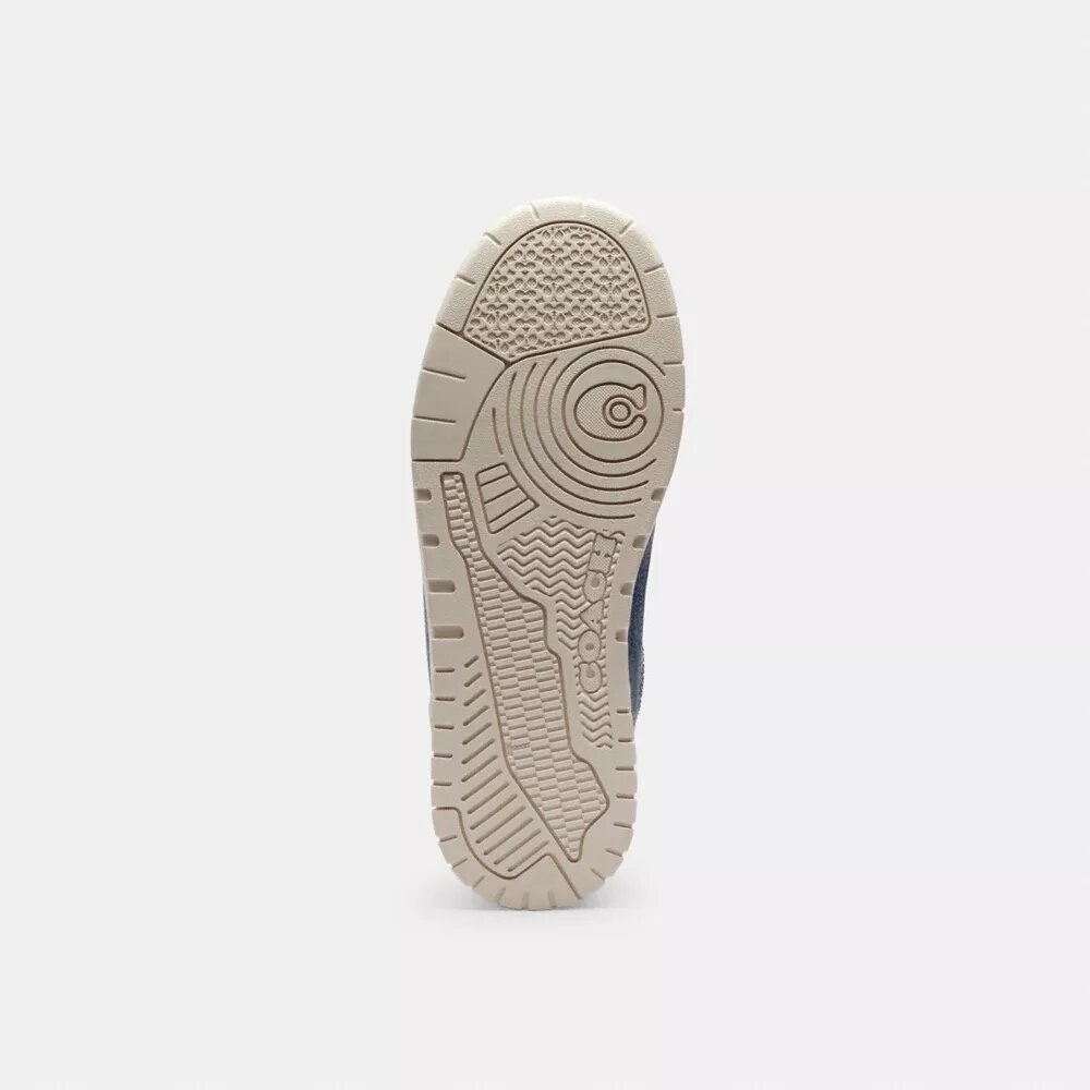 Soho-Sneaker aus charakteristischem Denim