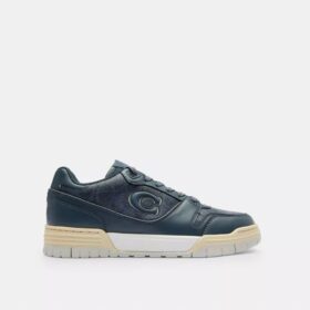 Soho-Sneaker aus Signature Canvas