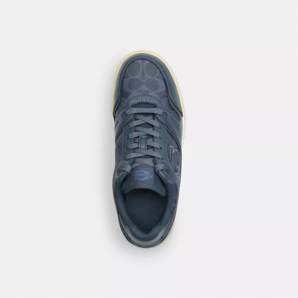 Soho-Sneaker aus Signature Canvas
