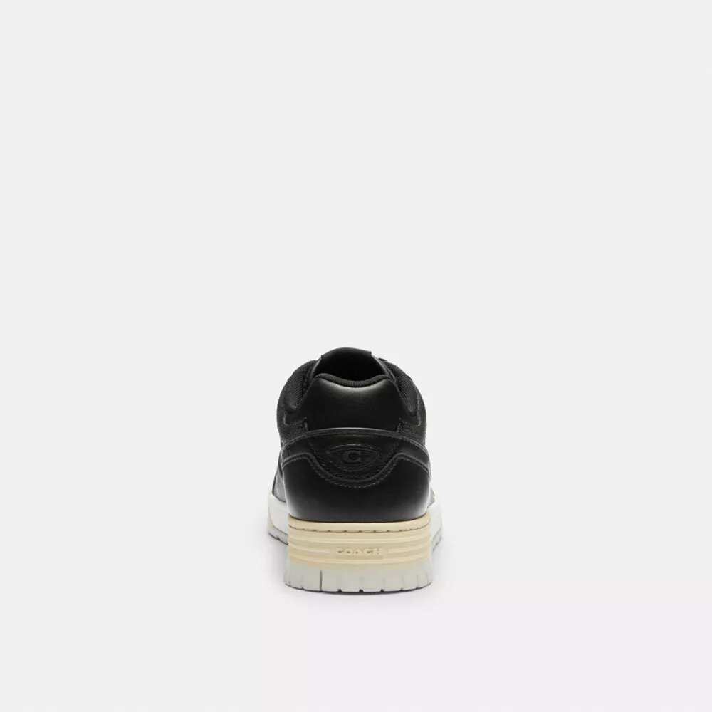 Soho-Sneaker mit Signature Canvas
