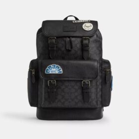 Sprint-Rucksack aus Signature Canvas mit Aufnähern