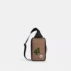 Sullivan-Rucksack aus Signature Canvas mit Aufnähern