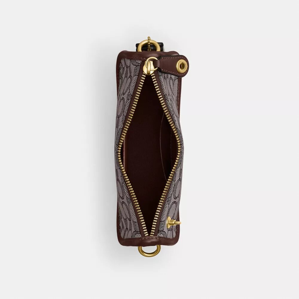 Swinger-Taschen 20 mit Kette aus charakteristischem Jacquard