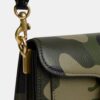 Tabby-Schultertasche 20 mit Camo-Print