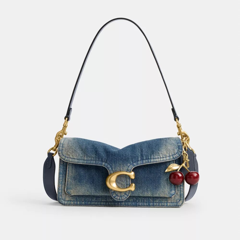 Tabby-Schultertasche 26 aus regenerativem Baumwoll-Denim