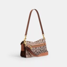 Tabby-Schultertasche 26 in Crystal Signature Jacquard