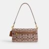 Tabby-Schultertasche 26 in Crystal Signature Jacquard