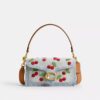 Tabby-Schultertasche 26 mit Kirschstickerei