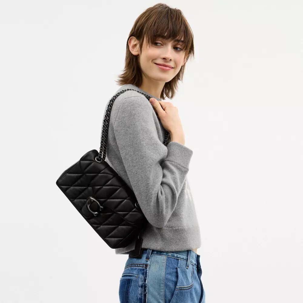 Tabby-Schultertasche 26 mit Kissenquiltung