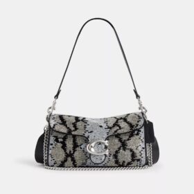 Tabby-Schultertasche 26 mit perlenverziertem Schlangenmotiv
