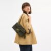 Tabby-Schultertasche 26 mit Steppung