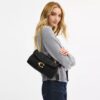 Tabby-Schultertasche 26 mit Steppung