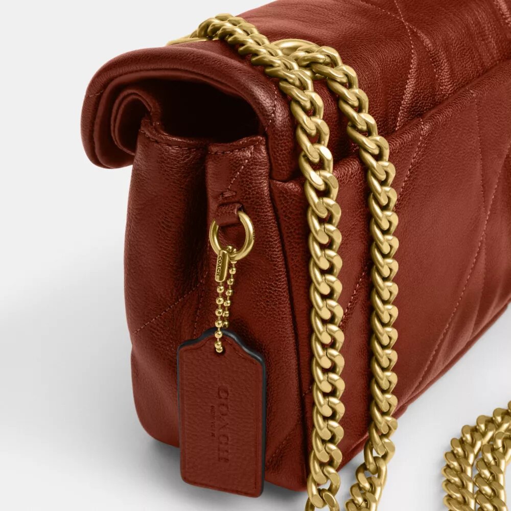 Tabby-Schultertasche 26 mit Steppung