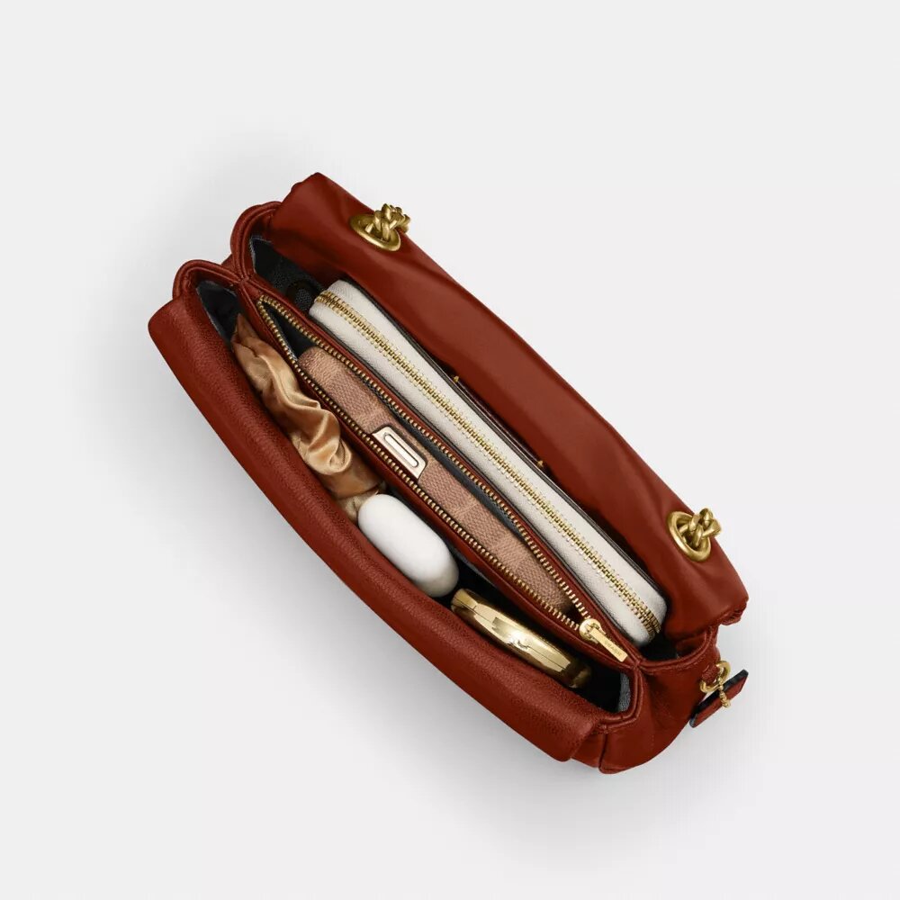 Tabby-Schultertasche 26 mit Steppung