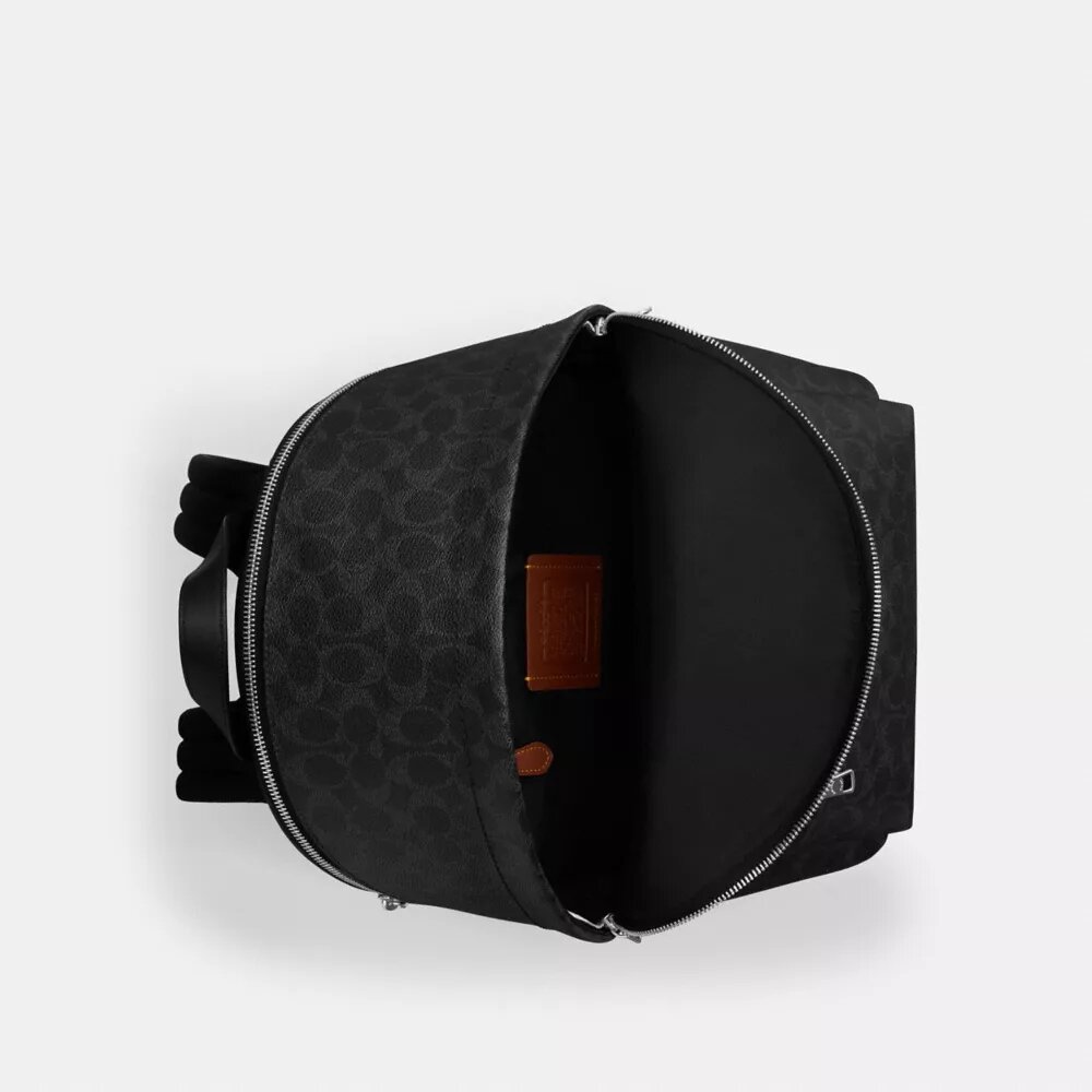 Taylor-Rucksack aus Signature Canvas