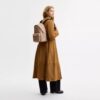 Taylor Small Rucksack aus Signature Canvas