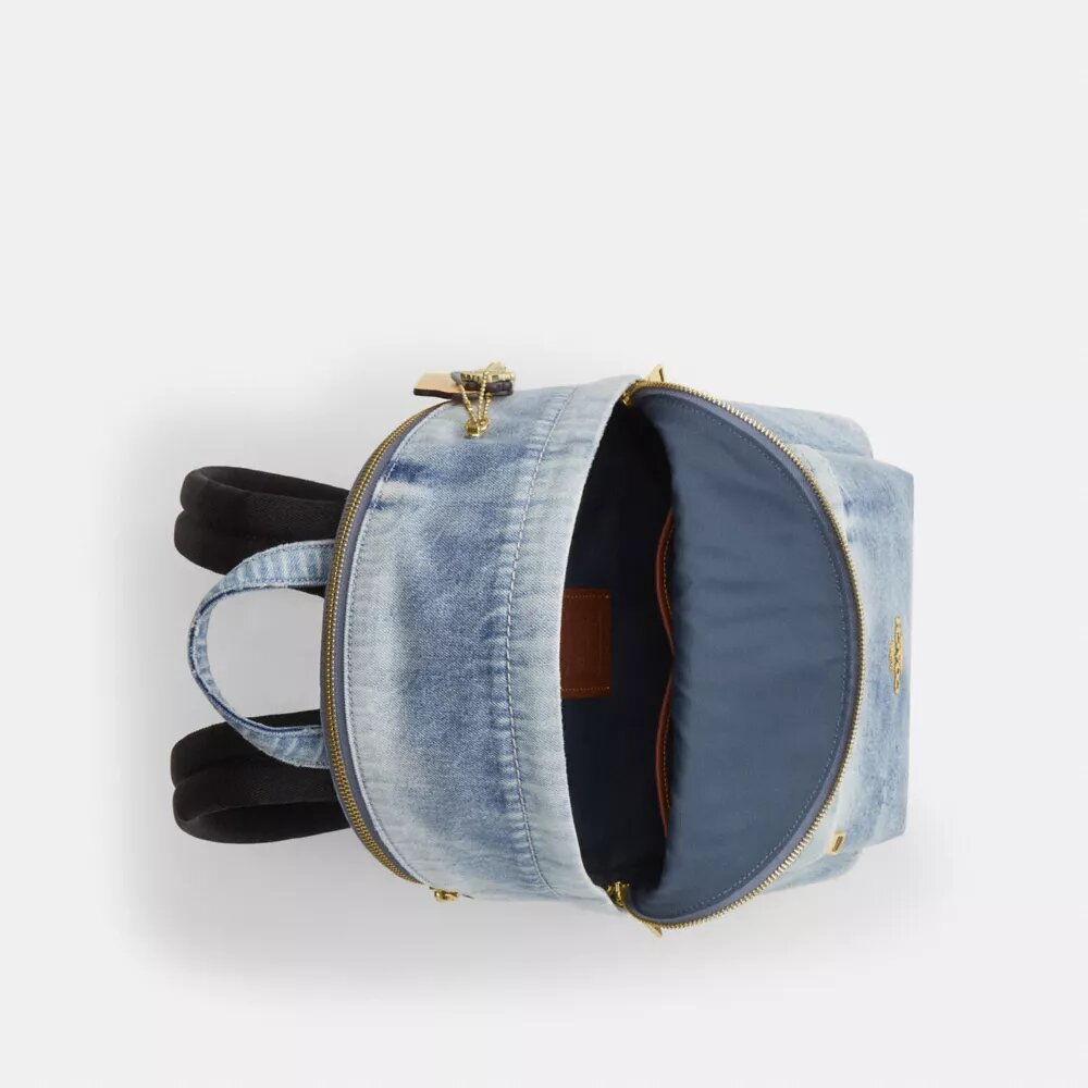 Taylor Small Rucksack in Loved Denim