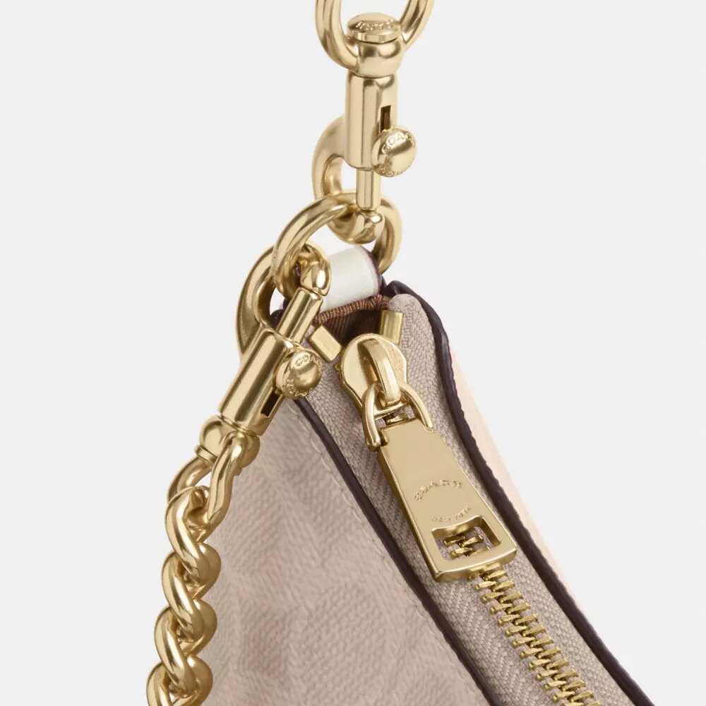 Teri-Schultertasche aus Signature Canvas