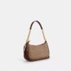 Teri-Schultertasche aus Signature Canvas