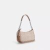 Teri-Schultertasche aus Signature Canvas