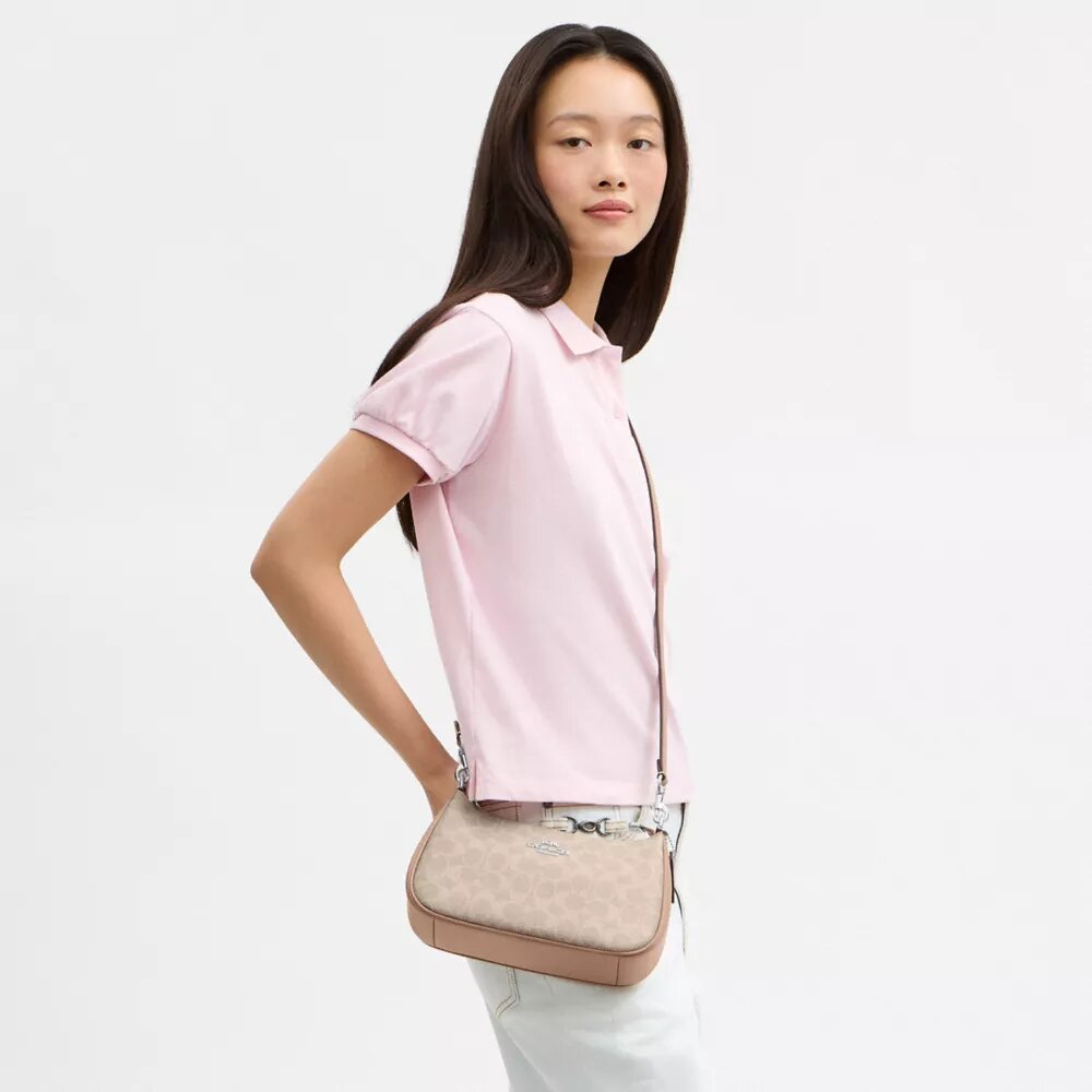 Teri-Schultertasche aus Signature Canvas