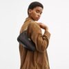 Teri-Schultertasche aus Signature Canvas