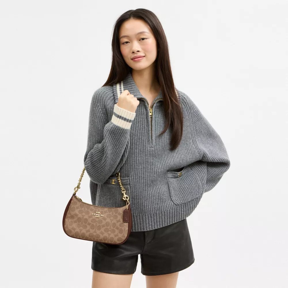 Teri-Schultertasche aus Signature Canvas