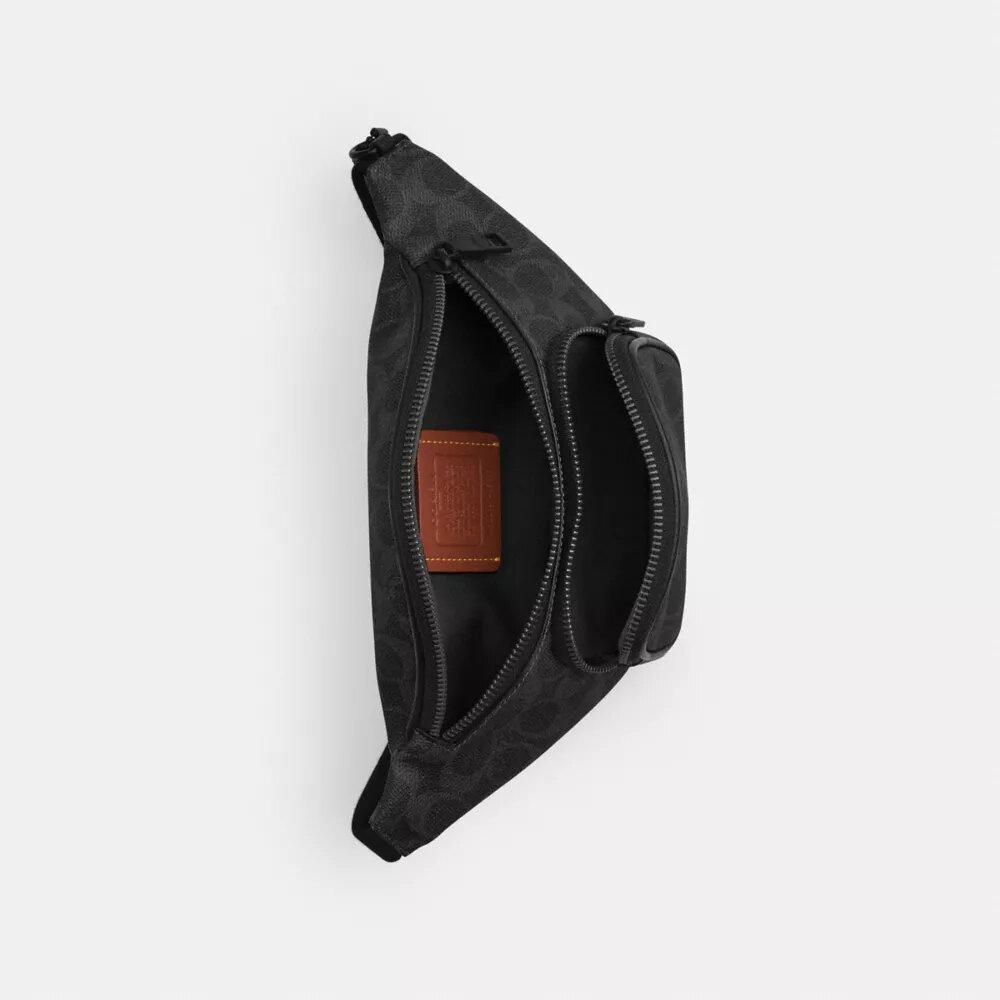 Travis Gürteltasche 30 aus Signature Canvas