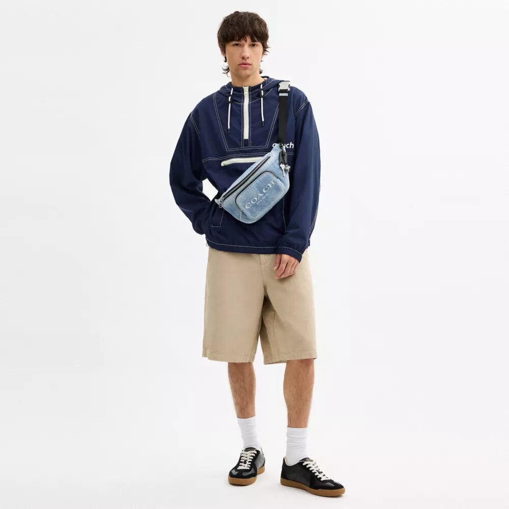 Travis Gürteltasche 35 aus Loved Denim mit Anhängern