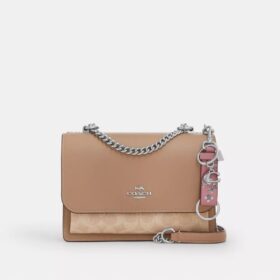 Trigger-Snap-Taschenanhänger mit Sternenprint