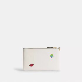 Unverzichtbare kleine Handgelenktasche mit Aufkleber-Print
