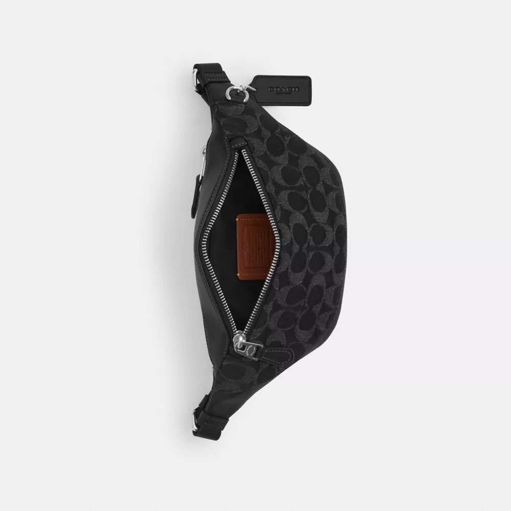 Warren Mini-Gürteltasche aus Signature-Denim