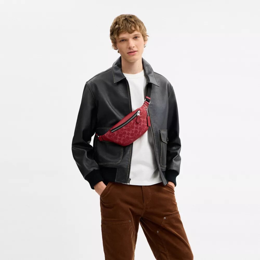 Warren Mini-Gürteltasche aus Signature-Denim