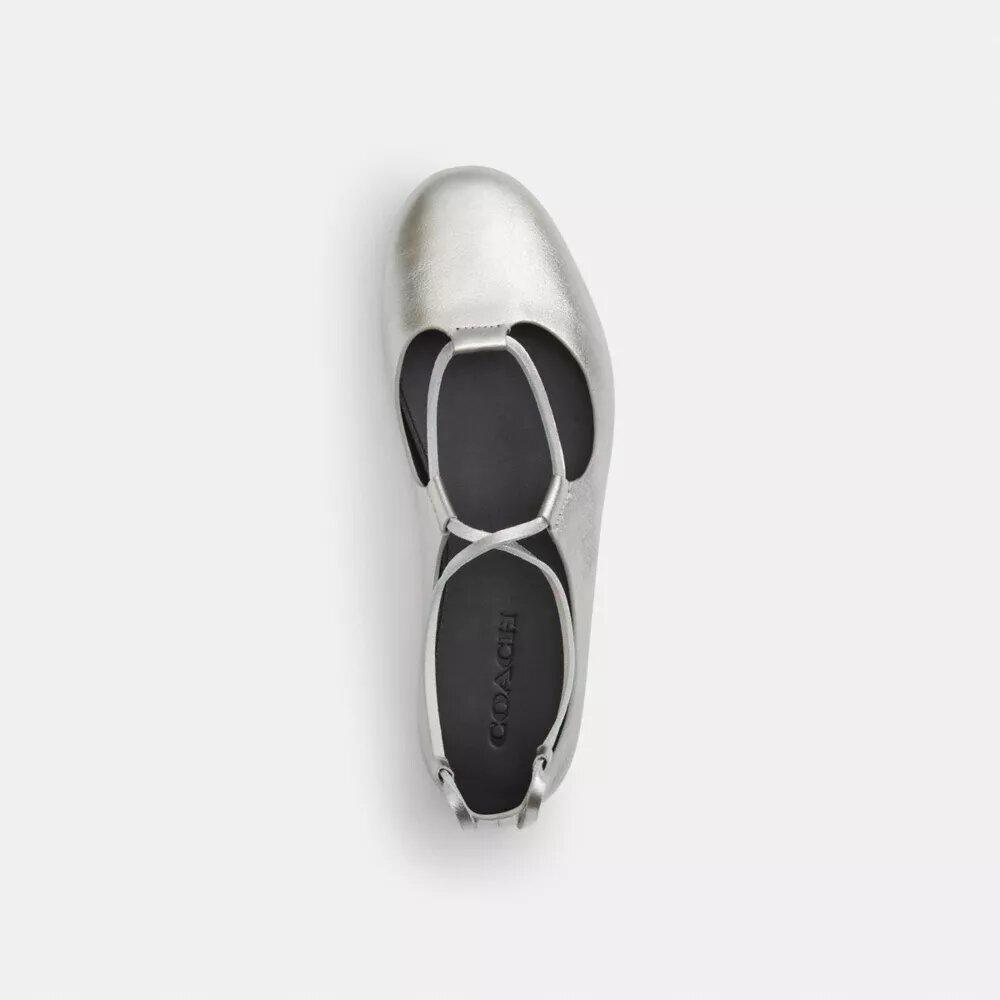 Weiche Ballerinas mit Schnürung