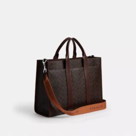 Wesley-Shopper aus Signature Canvas