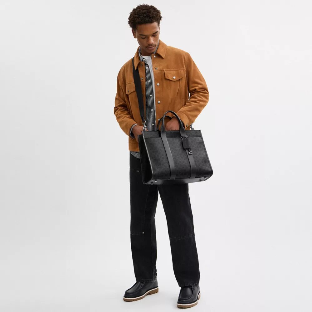 Wesley-Shopper aus Signature Canvas