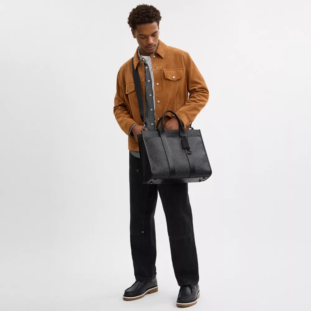 Wesley-Shopper aus Signature Canvas