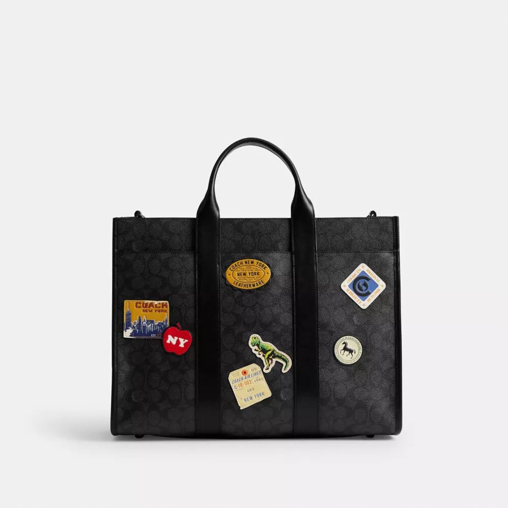 Wesley-Shopper aus Signature Canvas mit Aufnähern