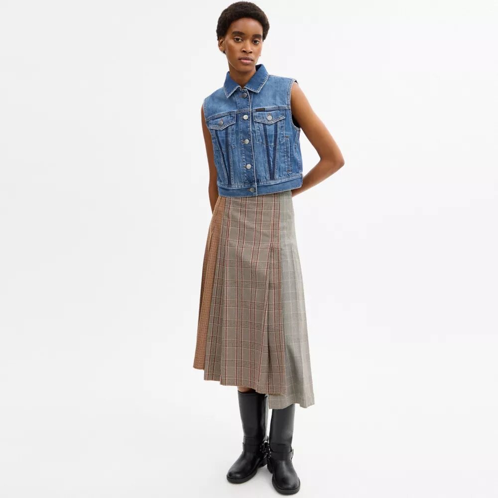 Weste aus geschrumpftem Denim im Workwear-Stil