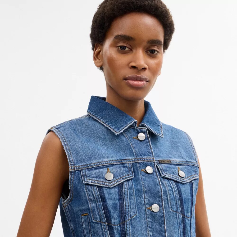 Weste aus geschrumpftem Denim im Workwear-Stil